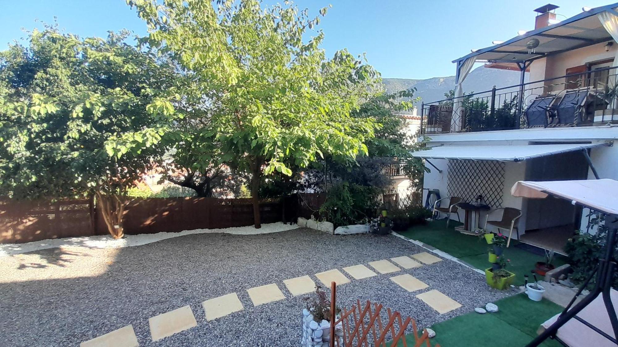 George House Apartment Leonídion Exterior foto